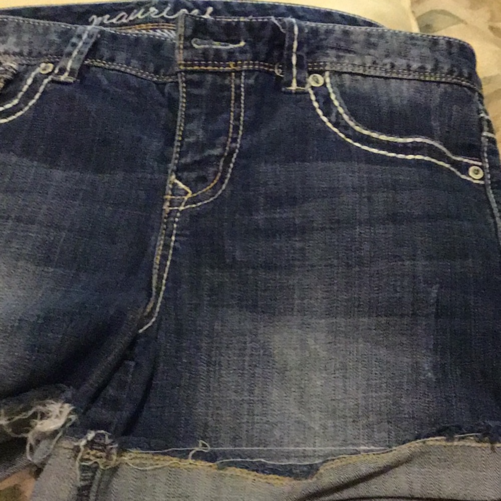 Shorts - Picture 2 of 2
